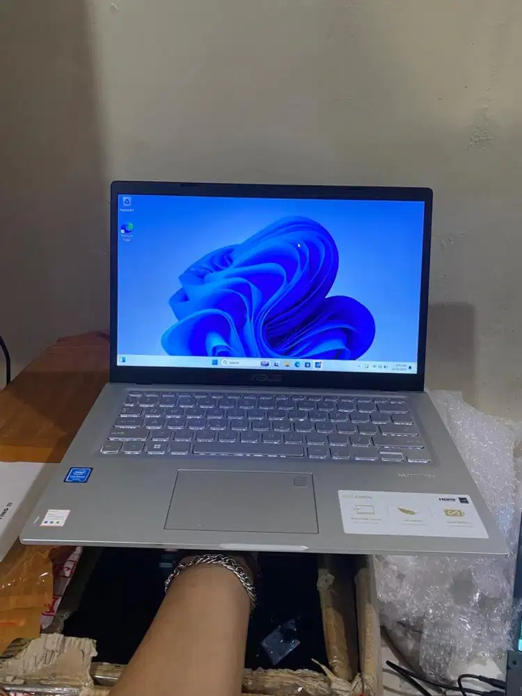 ASUS VIVOBOOK 416M Ram 8Gb SSD 256Gb | Super Kencang dan Murah
