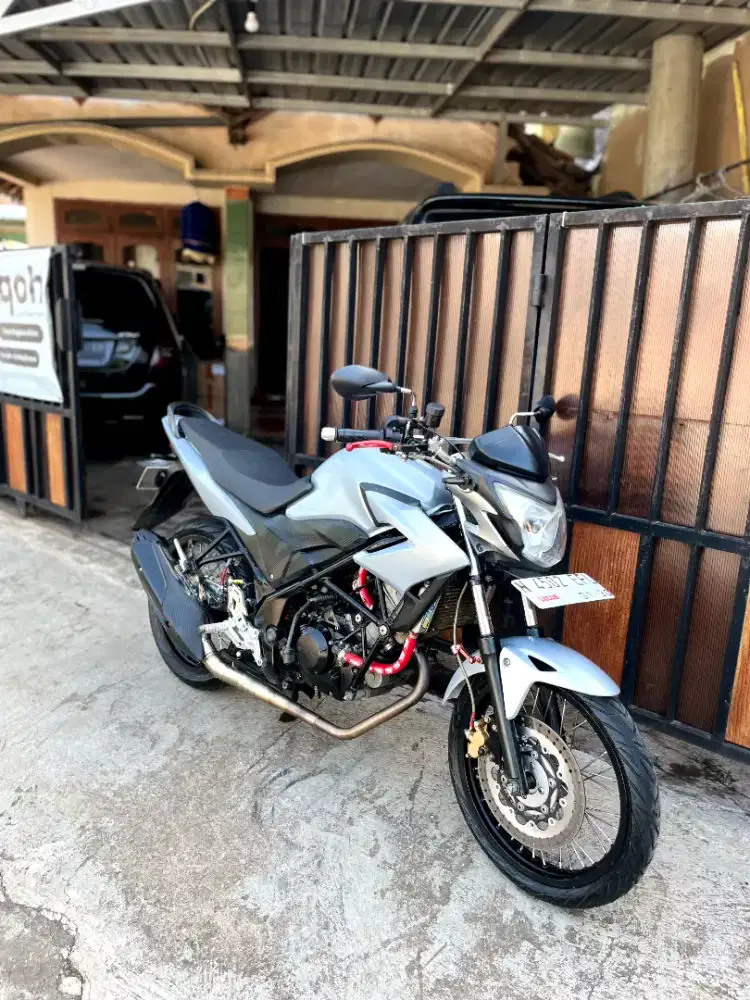 Honda CB 150R tahun 2013