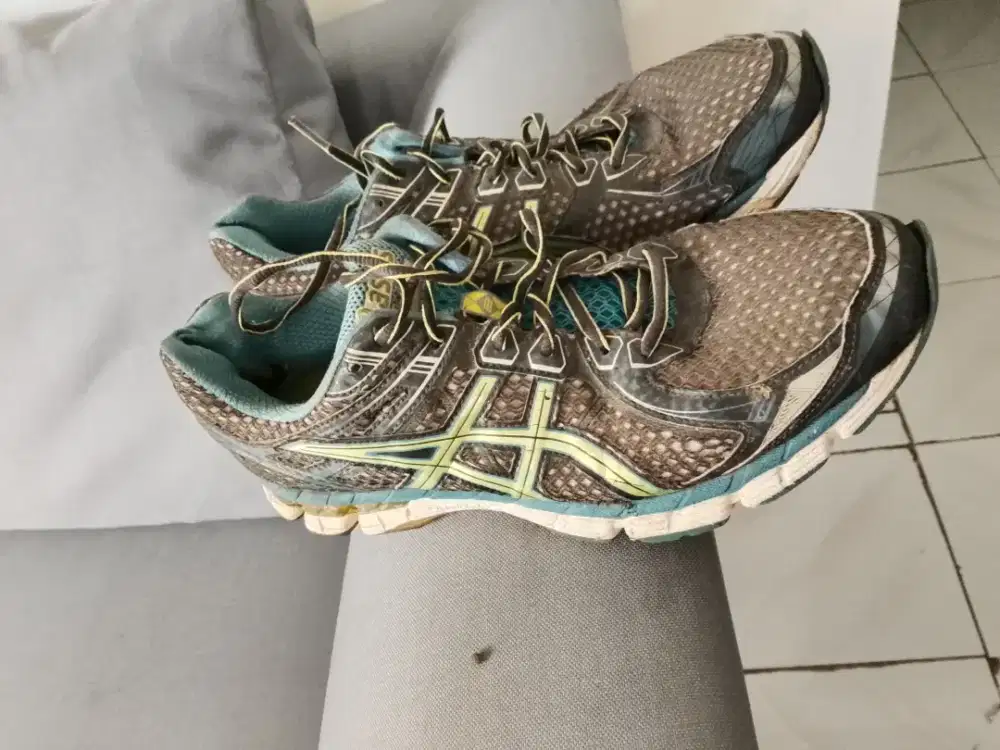 Asics GT 2000 Sepatu Running Lari Olahraga Sport Training Ori Size 45