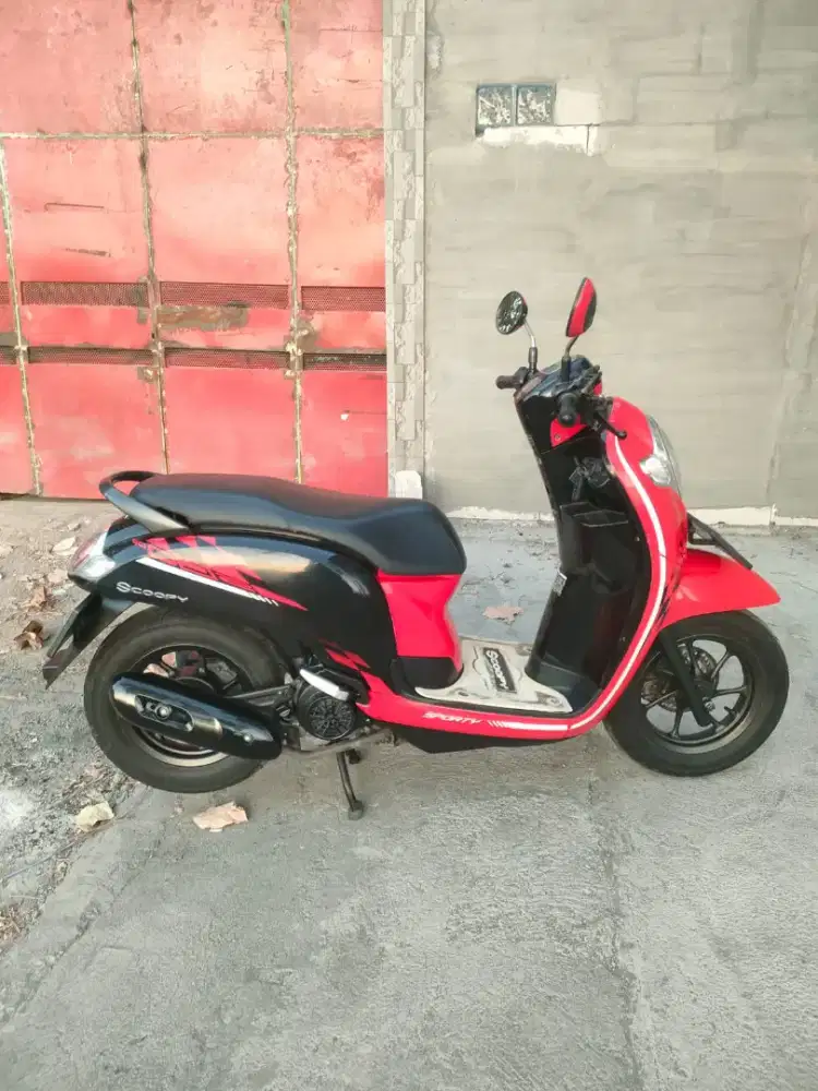 Jual scoopy 2018 plat w gresik kondisi sgt bagus