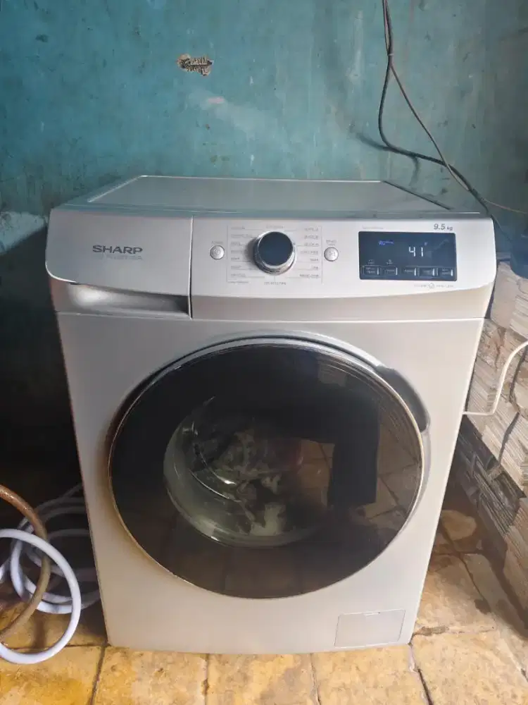 Mesin cuci front loading shrap 9.5 kg inverter