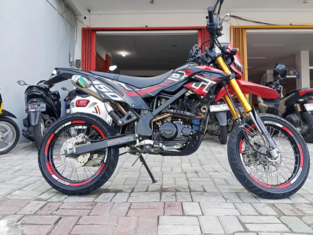 Kawasaki D-Tracker SUPERMOTO SE 2023