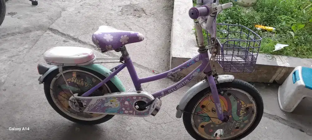 Sepeda ukuran 16