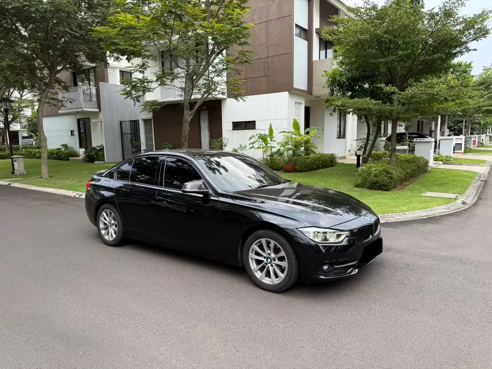 BMW 320i F30 sport matic Facelift 2017 Hitam || 2018