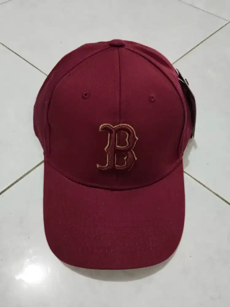 Topi MLB Inisial B Berkelas