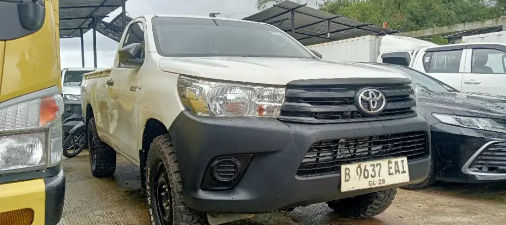 Toyota Hilux Sc 4x4 2023 Nik 2022