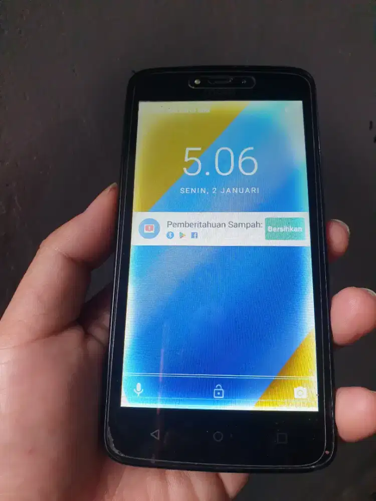 Motorola Moto C 4G LTE Ram 1/8Gb Normal ada minus