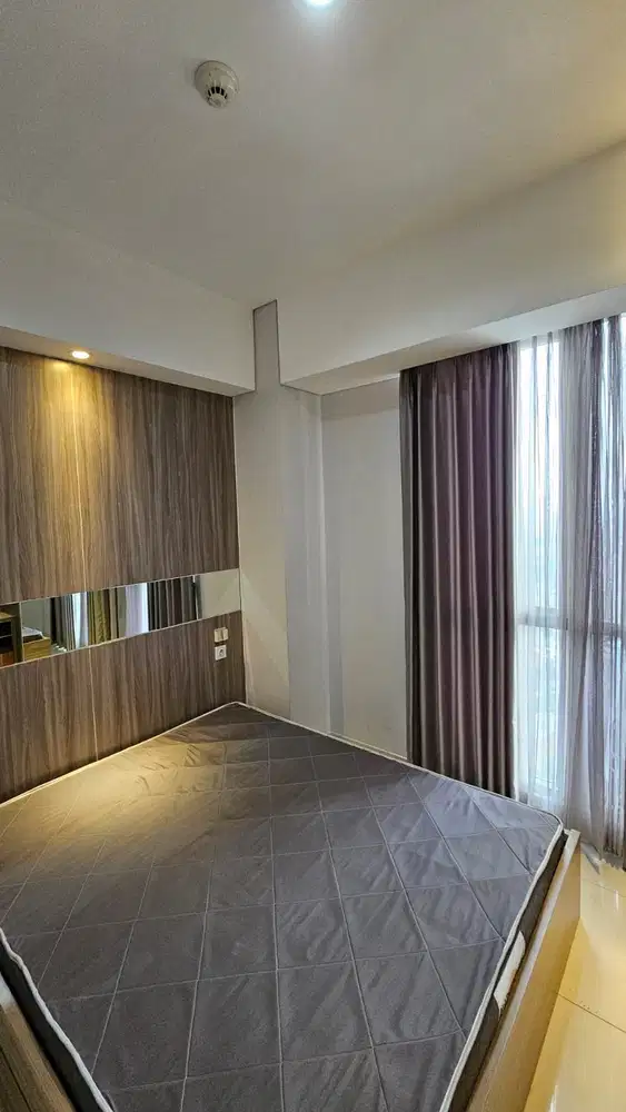 disewakan 2 bedroom full furnish taman anggrek residence