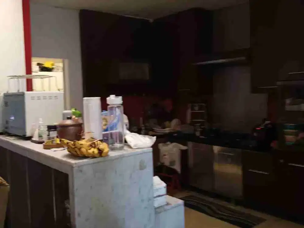 di Jual Rumah cantik dan Rapi 2 lantai di Bukit golf