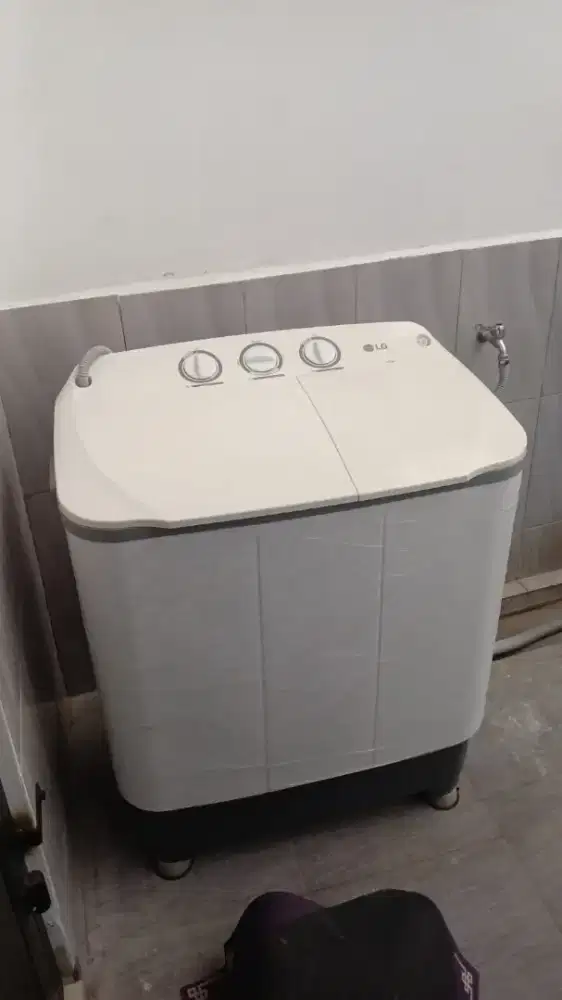 MESIN CUCI LG, 8kg