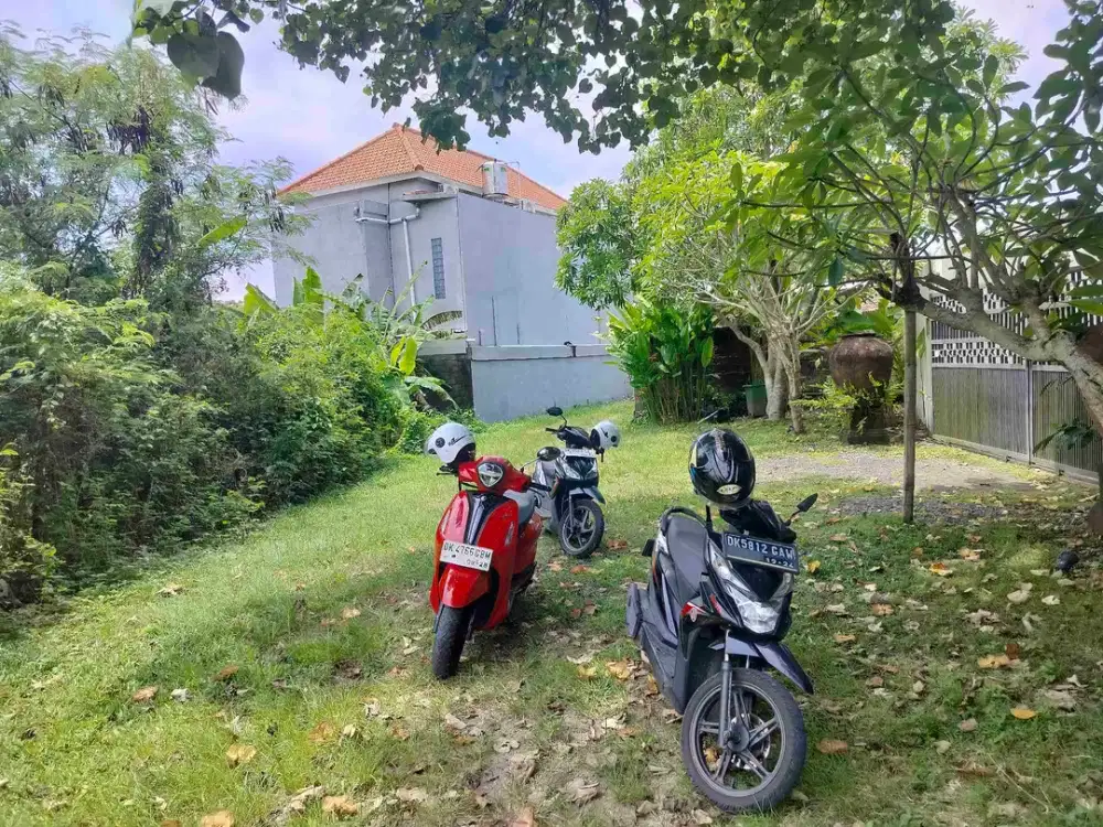 jual tanah lok tanah lot 900m2 hrga 400/ are.zona kuning