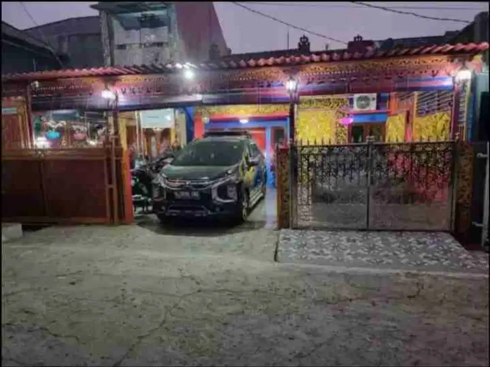 Di jual rumah 2 lantai di Cilodong Depok