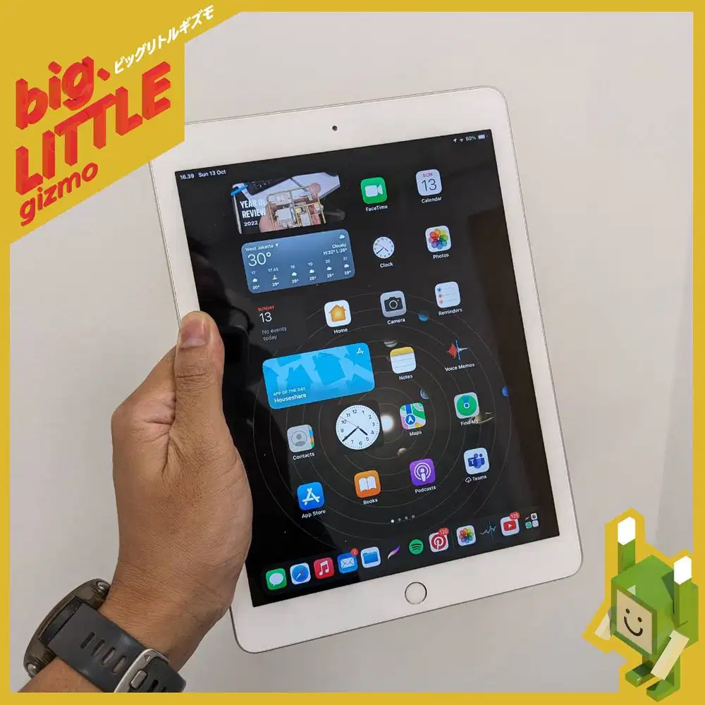 iPad 5th Gen White 32 GB