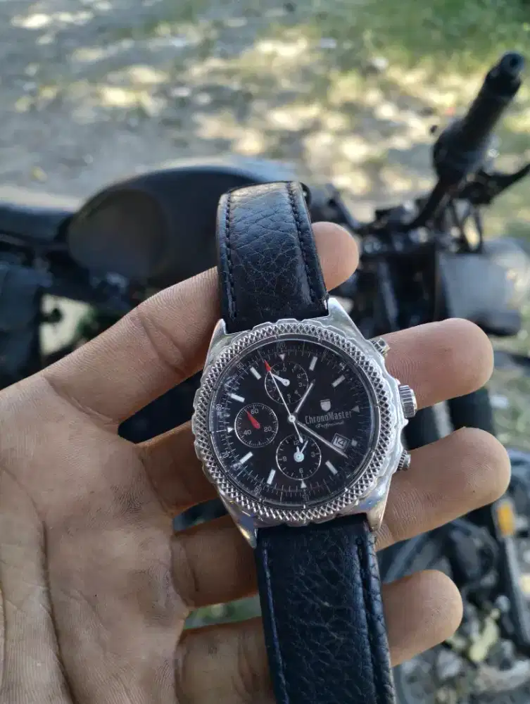 Jam tangan chronomaster