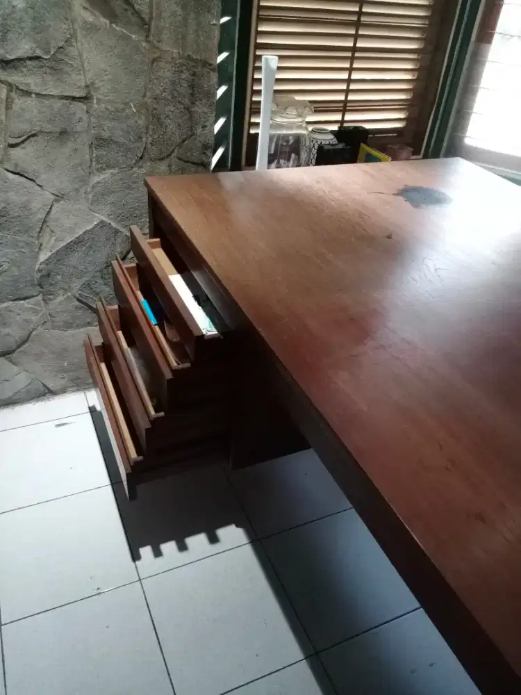 edisi pindahan..jual 1 meja serbaguna (nett), baca detail deskripsi.