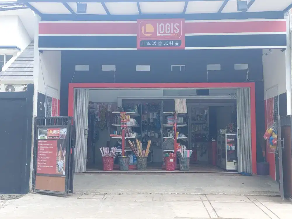 Di jual cepat bangunan rumah komersial dekat fasum hadap utara