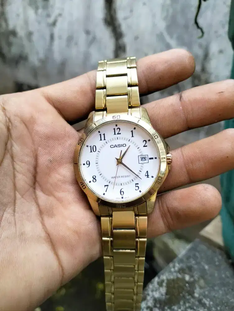 Jam tangan Casio
