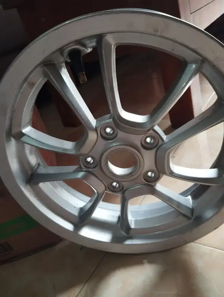 Jual velg ori Enkei untuk vespa primavera