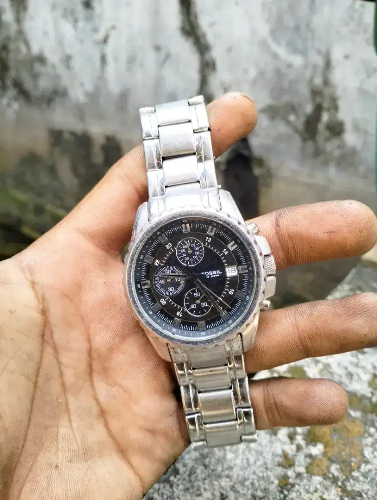 Jam tangan Fossil