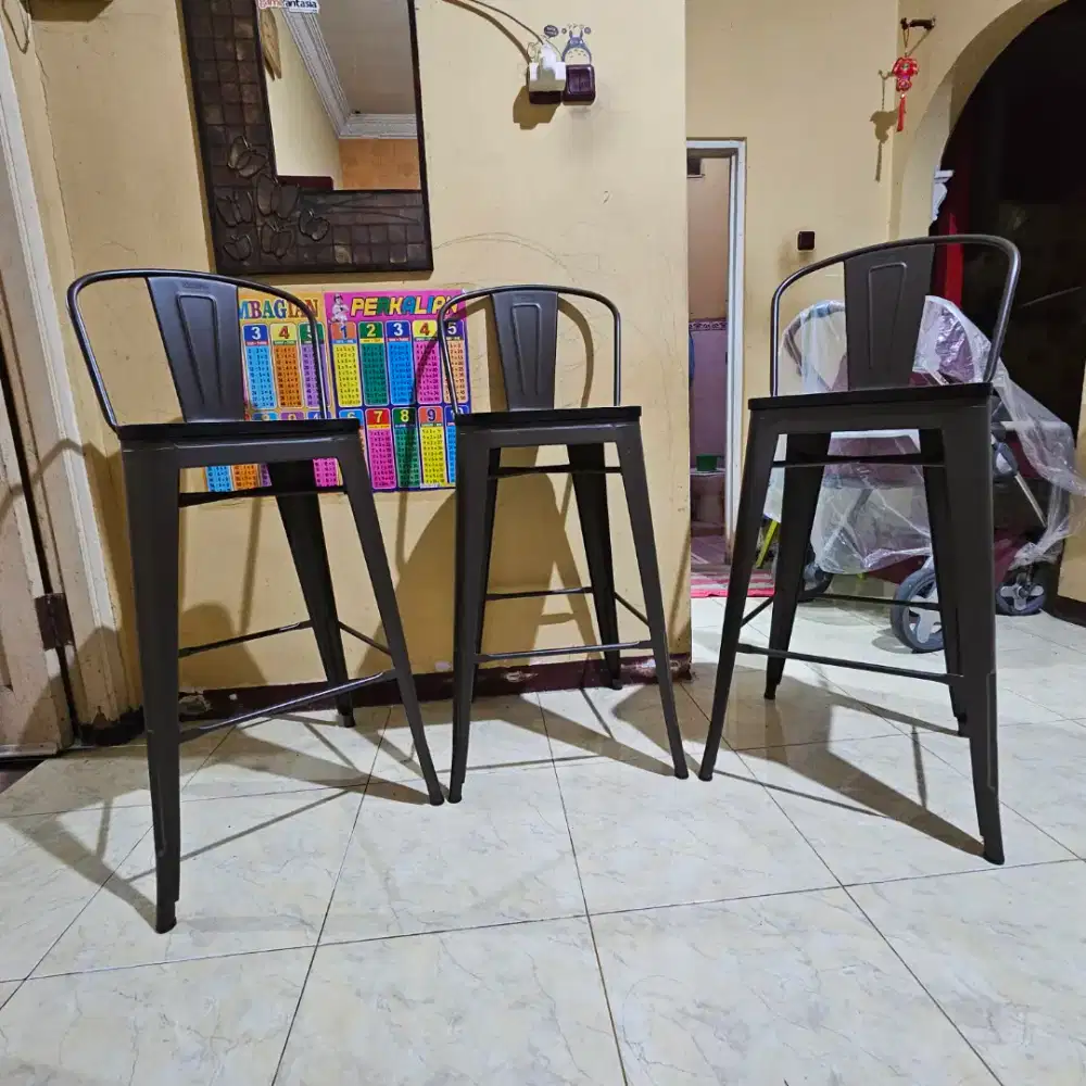 KURSI BAR Mulus Seperti Baru 3 Unit