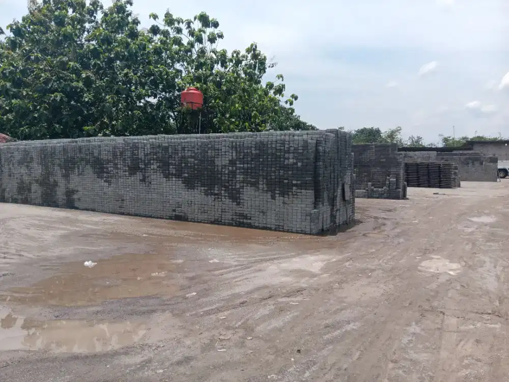 Conblock / konblok / paving block / pavingblok