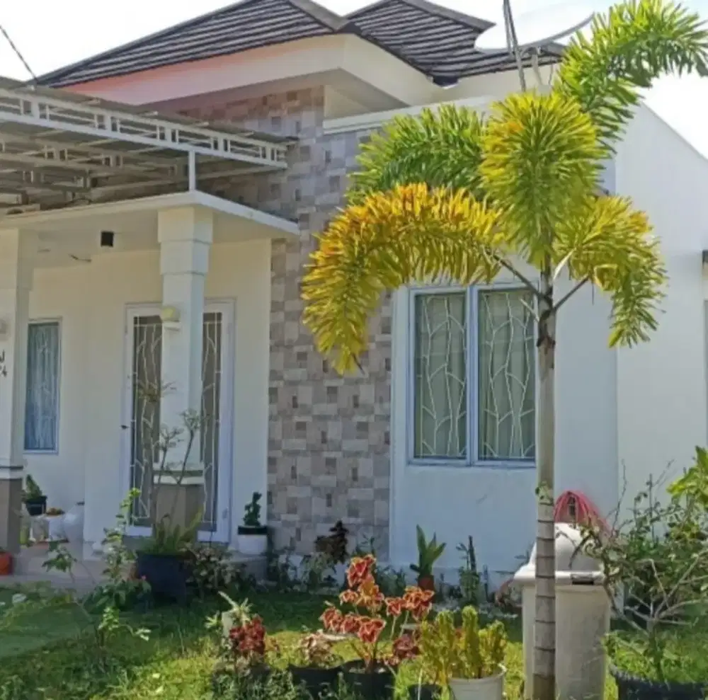 Rumah Semi Furnished Dengan Interior Decor