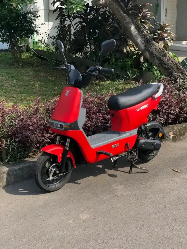 Sepeda listrik uwinfly d8s lengkap normal no minus