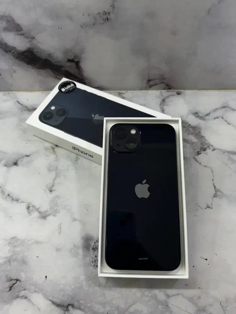 Iphone 13 128gb Ibox like new bh100% garansi on 18 agustus 2026