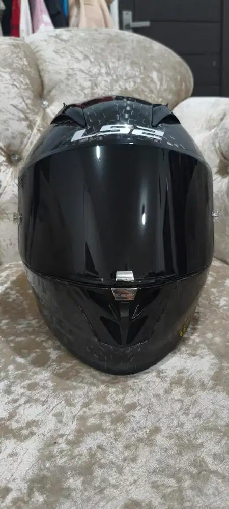 Helm LS2 carbon evo 99% like new
