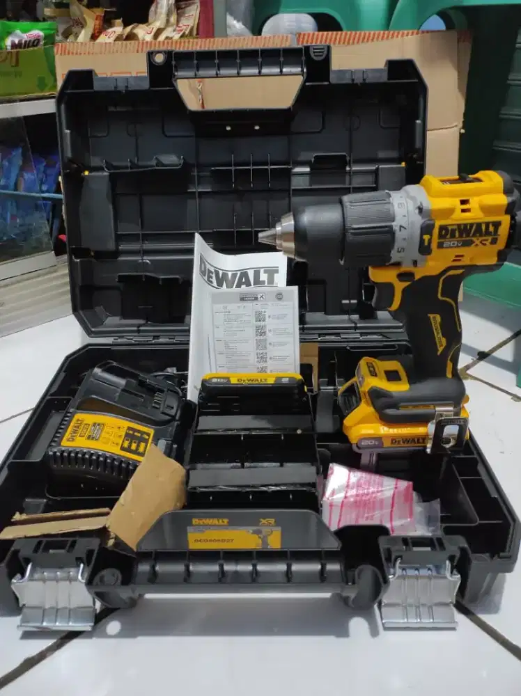 Bor Dewalt DCD805 LIKE NEW