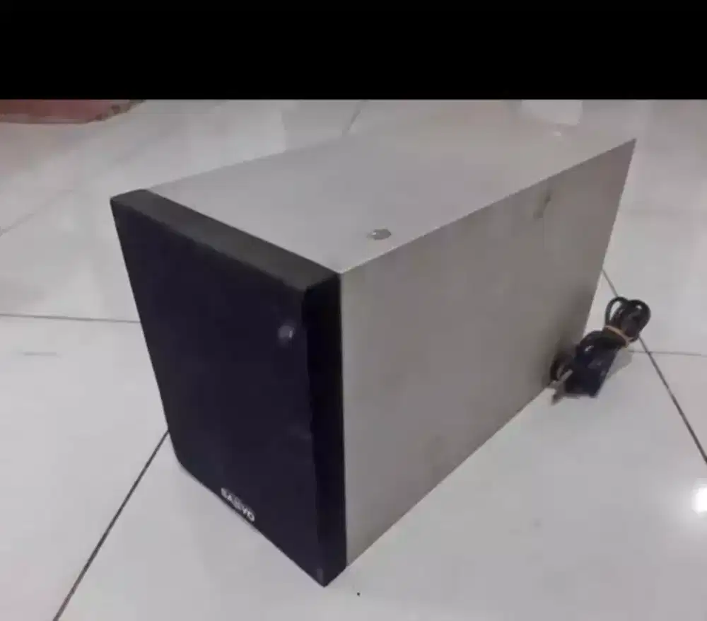 subwoofer SANYO aktif MULUSS SEKALI