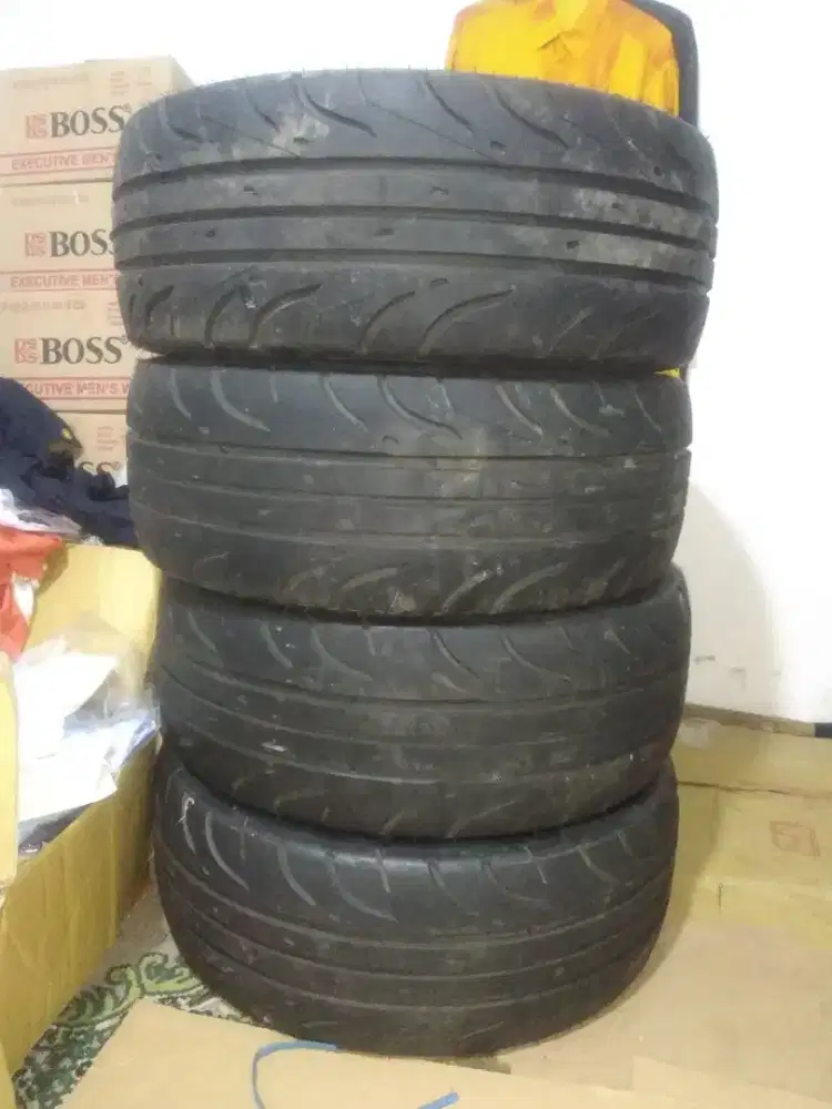 ban semi slick accelera 651 265/60 r18