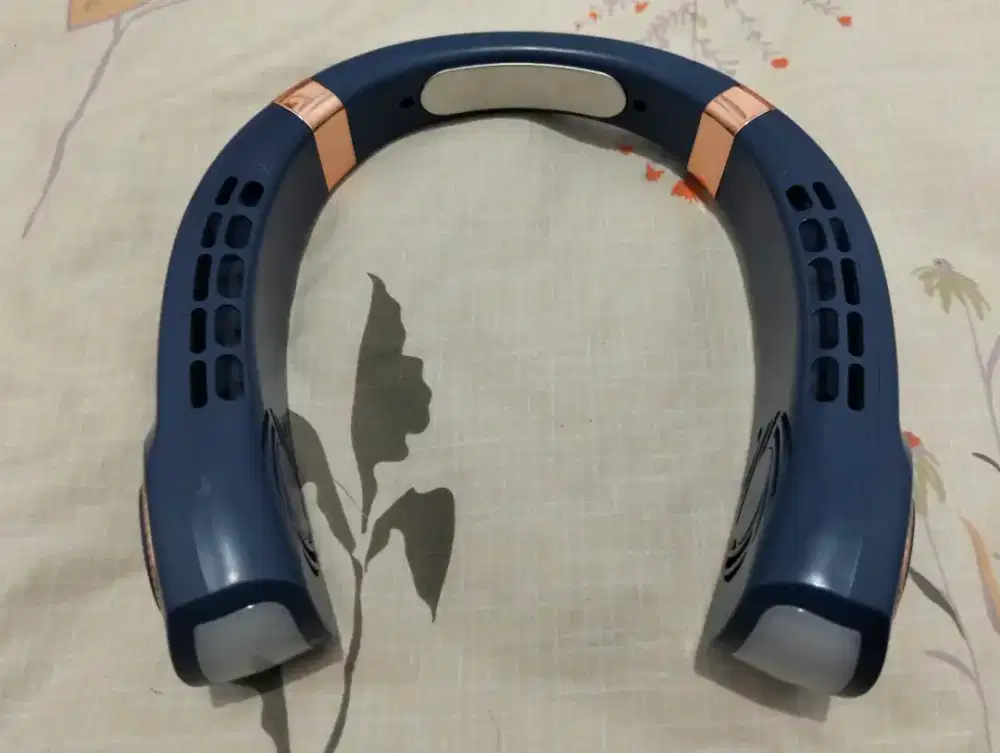 KIPAS ANGIN LEHER USB UNEWELL