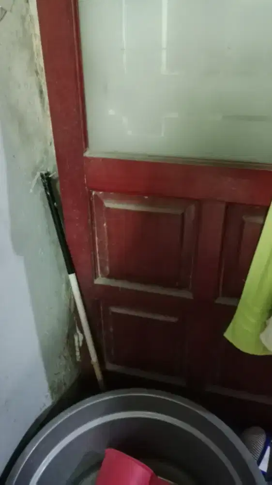 pintu kayu bekas