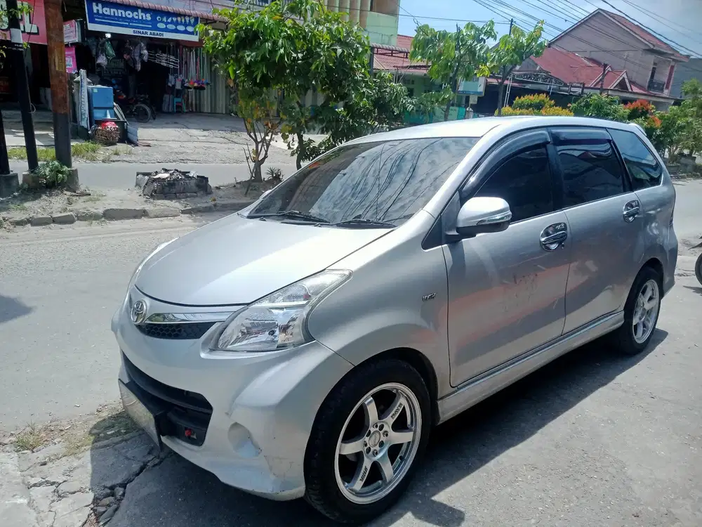 Toyota Avanza 2012 Bensin
