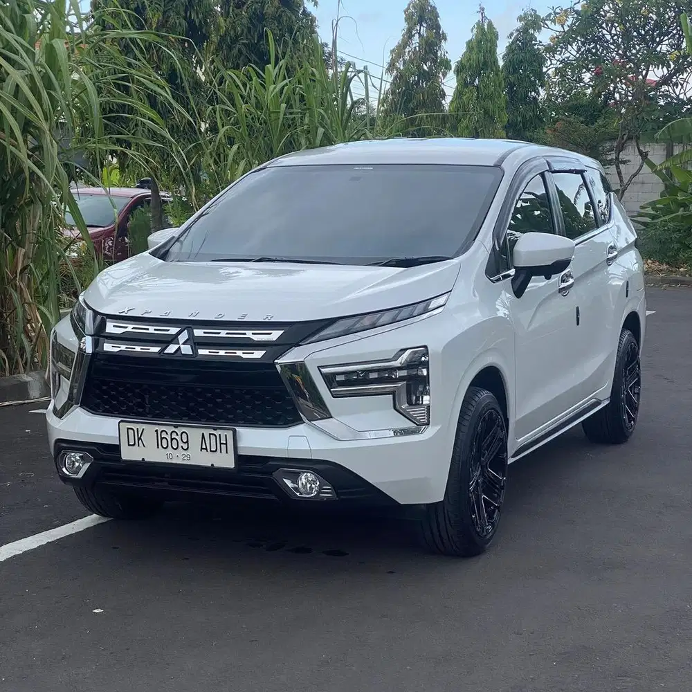 Mitsubishi Xpander Exceed 1.5 AT - 2024