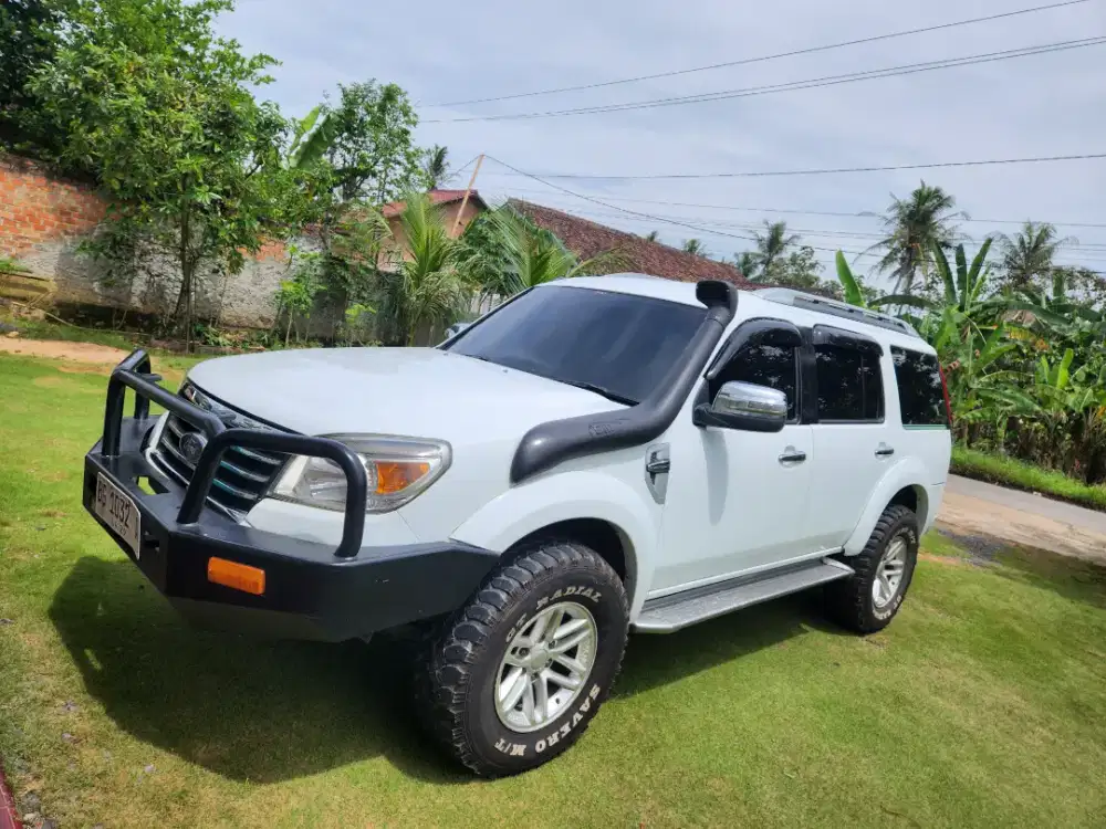 Ford Everest 2011 model 4X4 Manual