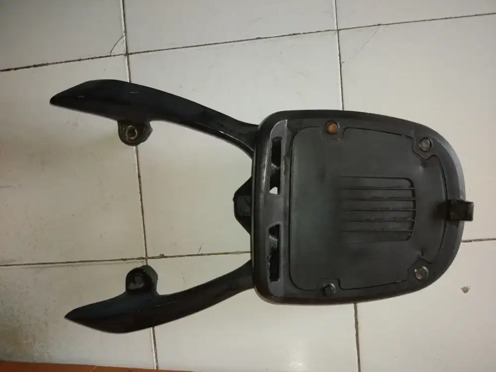 Bracket / Planger motor Vario 150 led