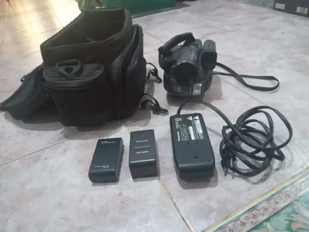 HandyCam Panasonic PV-L551D
kondisi Matot Service
