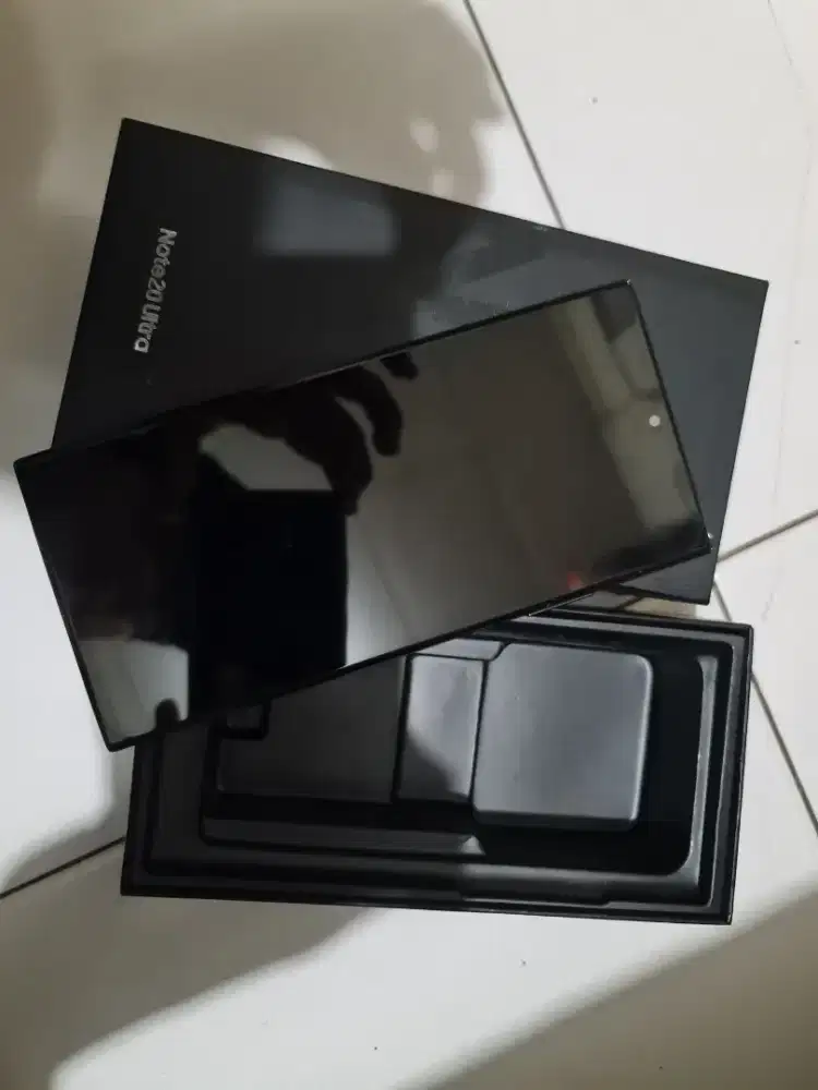 Samsung note 20 ultra 8/512