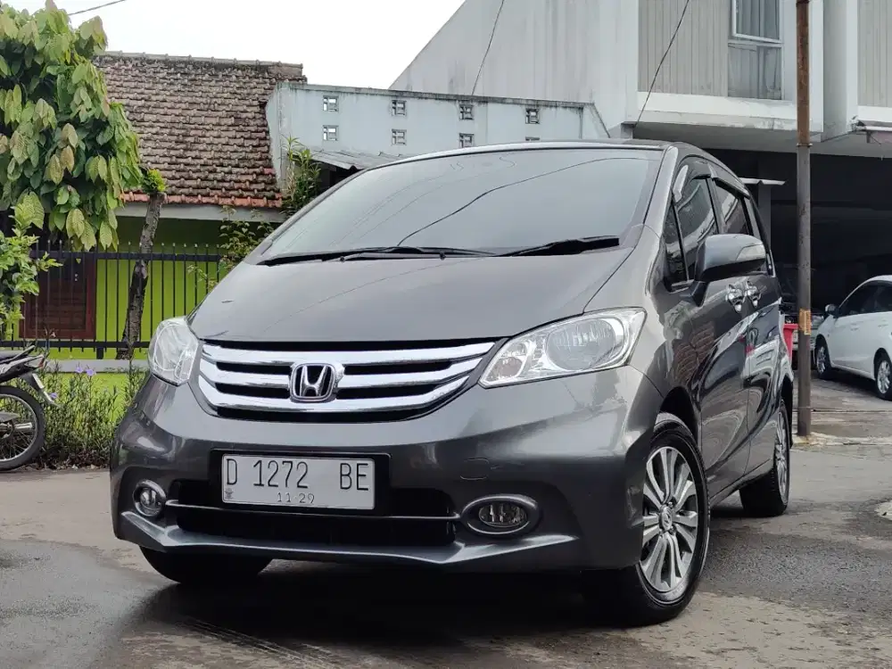 Freed PSD 2014 AT Last Edition Record Honda Matic