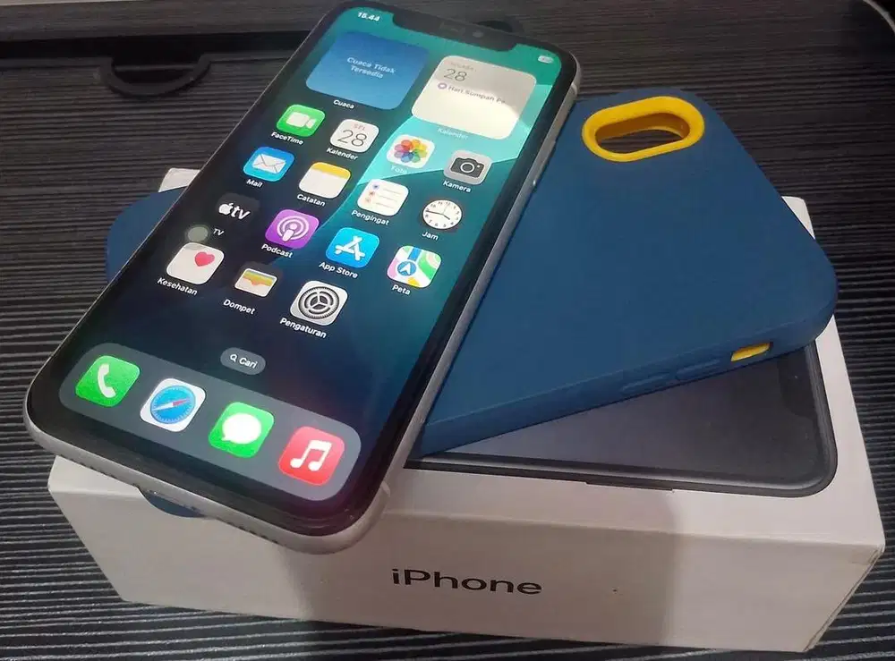 iphone xr 64gb inter