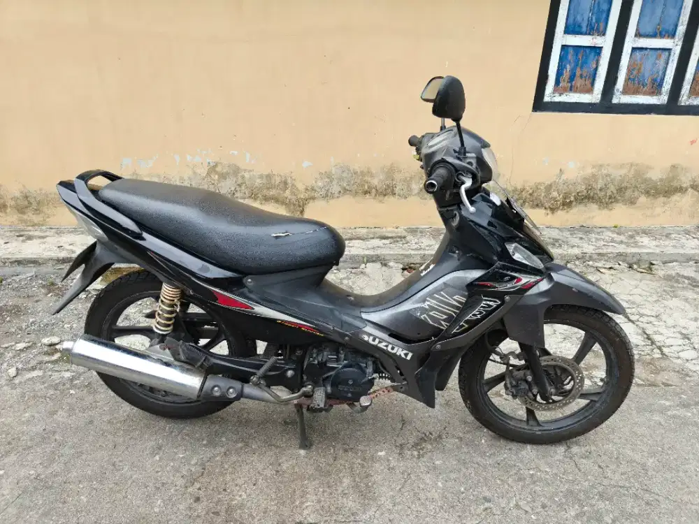 Suzuki Titan cw THN 2011 plat AB kota