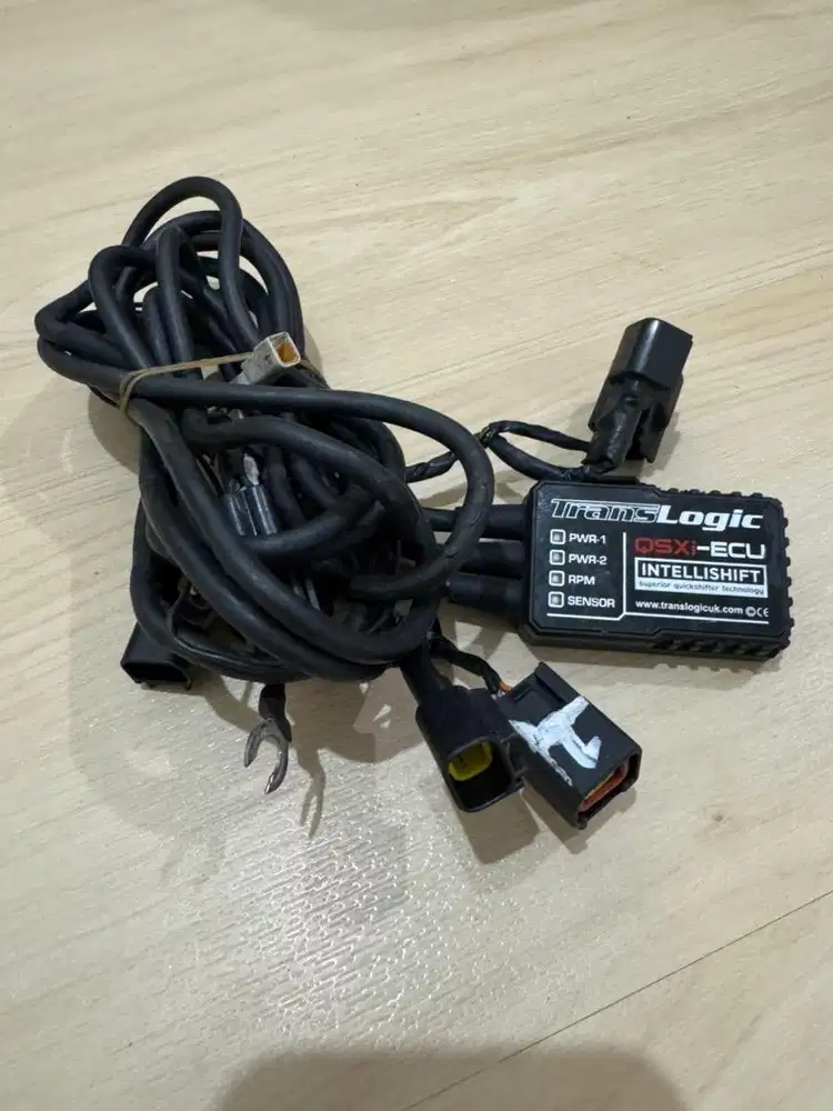 Translogic QSXi-ECU intelishift quickshifter CBR 1000 RR rabbit
