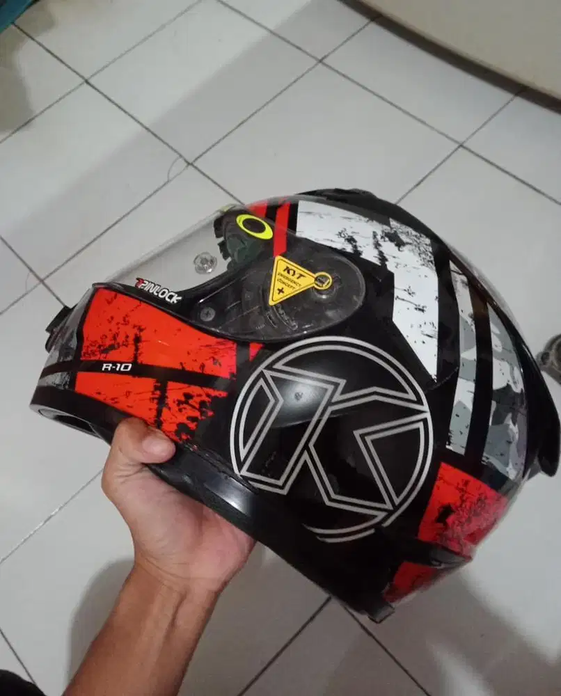 Helm KYT R-10 second