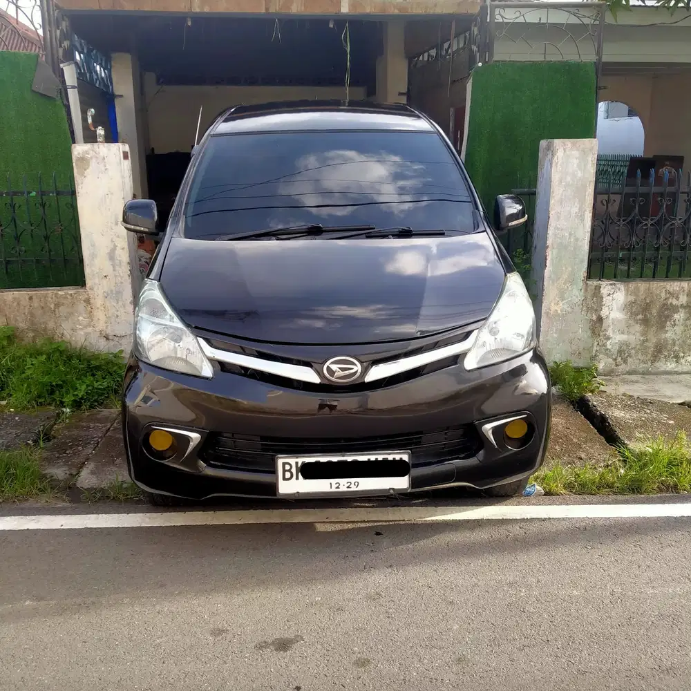Daihatsu Xenia 2011 Bensin