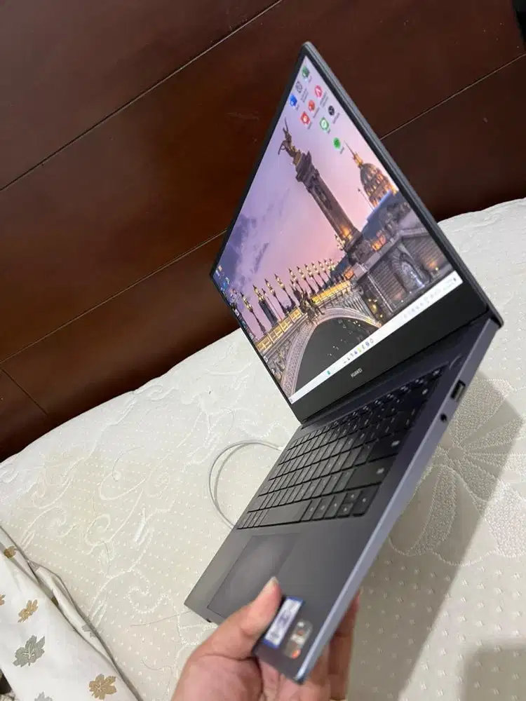 Laptop Huawei AMD Ryzen 7