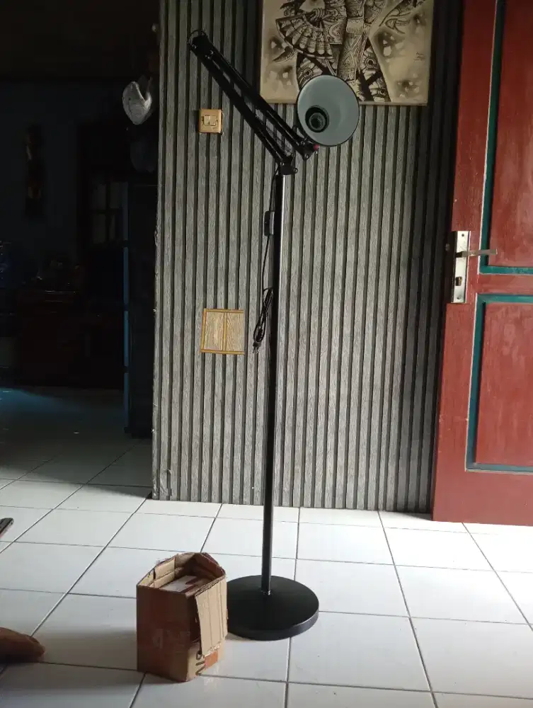 Lampu terapi inframerah