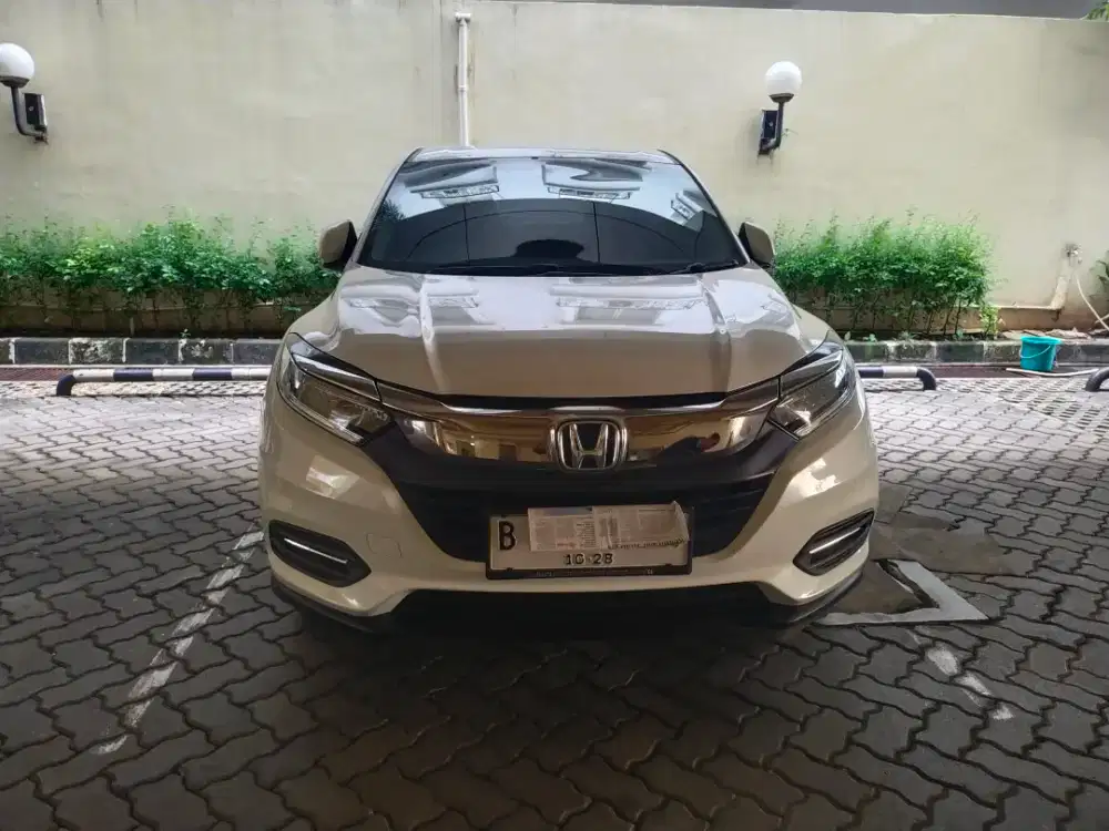 Jual Honda HRV 1.5 E AT 2018
