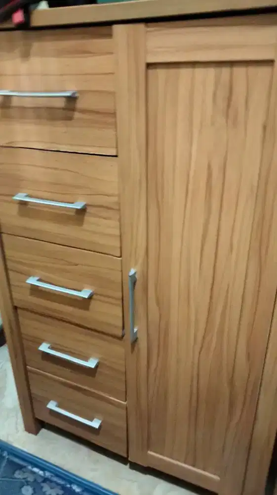 Lemari baju kayu jati